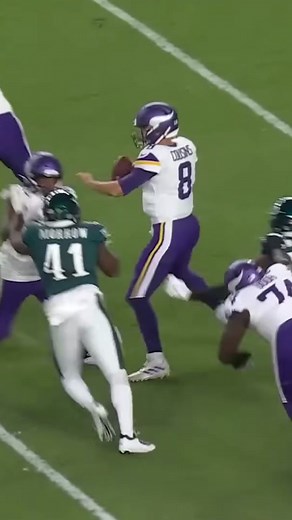 Dominate as a D1 Defensive Line Rush End with Peak Strength Training