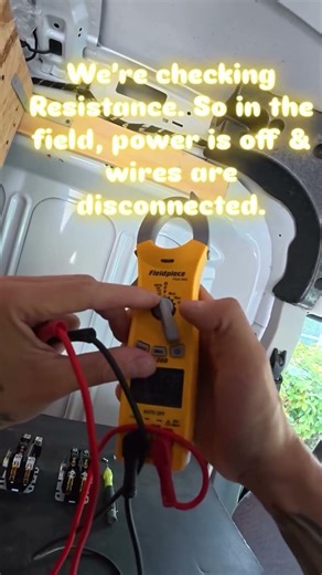 AC Contactor Explained – Single Pole vs Double Pole 🔧❄️