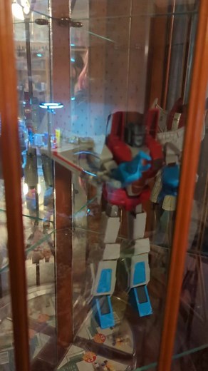 Transformers: Starscream vs Megatron Showdown