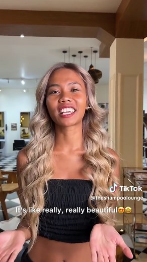 Professional Hair Bleaching Techniques Using Foils