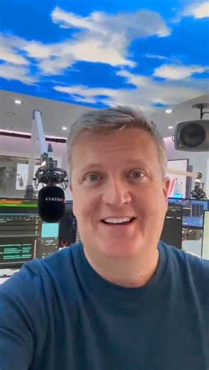 🎙ALED JONES🎙 The boy treble who captivated the world with his angleic voice is here to share his wonderful career with us, with plenty of stories, songs and a little bit of silliness! Grab your tickets now! 📆 Wednesday 2nd April 🔎 https://burnleymechanics.ticketsolve.com/ticketbooth/shows/873659118 | Burnley Mechanics Theatre