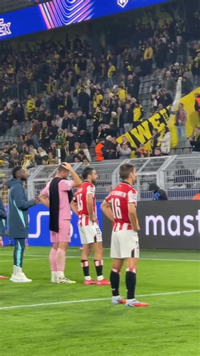 17K views · 272 reactions | Even after losing 4-1 to Borussia Dortmund last night, the Athletic Club fans were singing loud and proud. ❤️懶 | Casual Ultra | Facebook