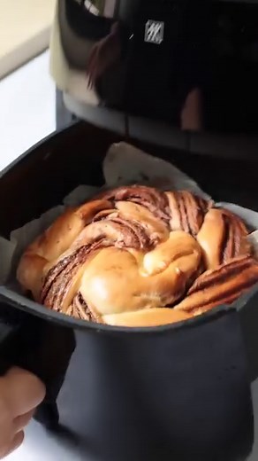 1.5K views · 17 reactions | La friteuse à air chaud est vraiment...