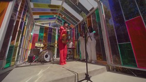 Mood Ring Live from LA ❤️‍🔥 watch the full performance: https://youtu.be/PYjbCOMLiuU | Kira Kosarin