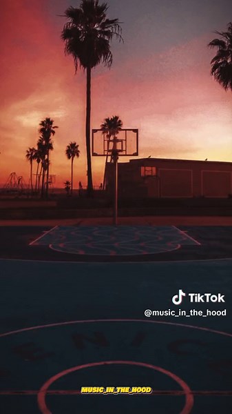 Red Hot Chili Peppers - Under the Bridge: Lyrics and Song Analysis