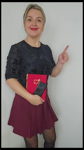 ✨ Vibe-ul meu de Luni❗️😍 De când muncesc de acasă, de pe telefon, fără șefi, fără program fix, fără condiții impuse❗️💪👊 Îmi fac programul cum vreau❗️⏰📱 Ador FLEXIBILITATEA și LIBERTATEA asta❗️ 💖 💌 Scrie-mi dacă și TU îți dorești o activitate flexibilă, pe care să o gestionezi cum vrei, de acasă, de pe telefon cu o agendă și să îți generezi un venit suplimentar lunar în funcție de implicare❗️✍️ #muncadeacasa #Flexibilitate #Libertate #venitsuplimentar #foruyou