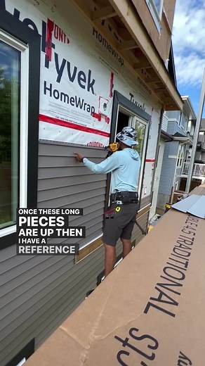 This video demonstrates how I tackle a wall with windows and doors. This method allows me to batch cut, stay in one spot while installing, then move to the next section and repeat. It also helps with waste management. Are there other “better ways” to do this? Let me know as I’m always open to new ideas. . . . . . . . . . . #sidinglife #vinylsiding #workingalone #residentialconstruction #constructionefficiency #efficiency #edmonton #yeg #newhomebuild #sidingnailer #sidingcontractor #sidinginstall
