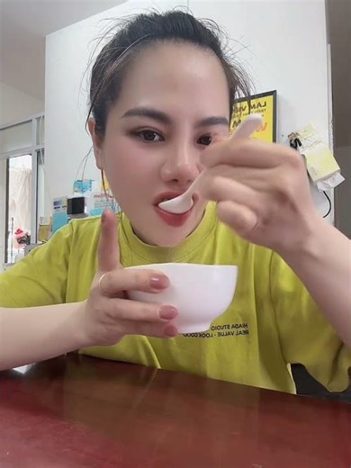 Trứng Onsen Ăn Cùng Cơm – Món Nhỏ Nhưng Giữ Khách Cực Lâu