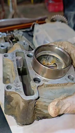 Piston Leak Test and Cleaning Techniques