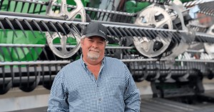 MacDon brings more flex to the field with FD2 Plus header