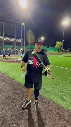 How NOT to properly break in a bat 🤦‍♂️🥴🤣 #slowpitch