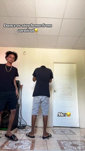 Dancing Madness at Carnival: A Fun Experience