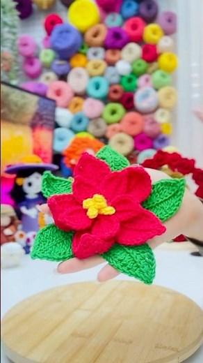 The Easiest Crochet Poinsettia! 🎄🌹