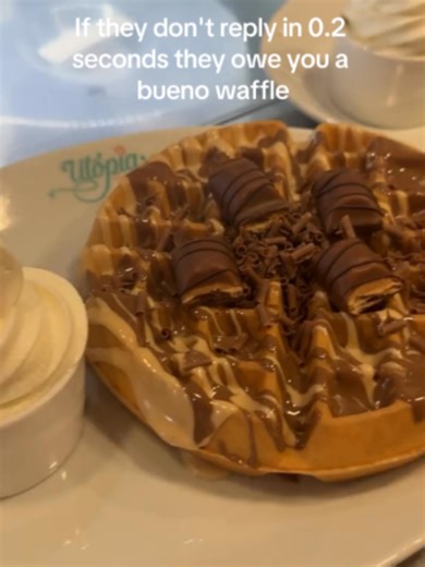 Milk or White Bueno? 🤎🤍✨ #bueno #chocolate #waffle #hazelnut #fyp