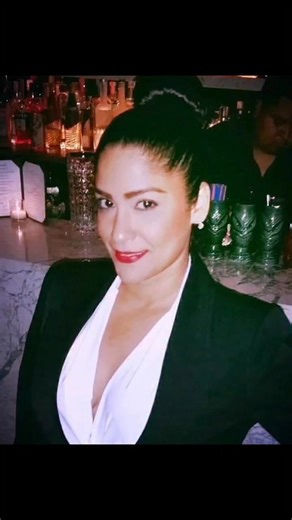 Demons are coming through portals into this realm and are slipping in and out of people bodies because soul integration has not taken place. Get in the sun and start sun gazing to feed your light body for protection and use ormus gold oil to raise your vibration to detox your body from heavy metals on a cellular level. I came face to face with demons in human bodies and when we made eye contact, they were terrified that I could see them and they changed forms instantly. They can appear in the fl