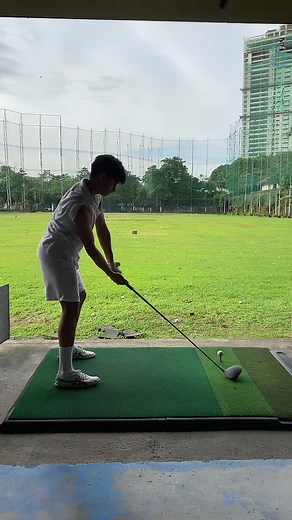 Golf Swing Techniques: Perfect Your Drive at the Range