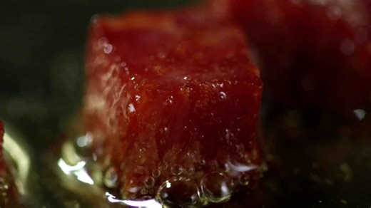 Classic spaghetti carbonara, Italian perfection