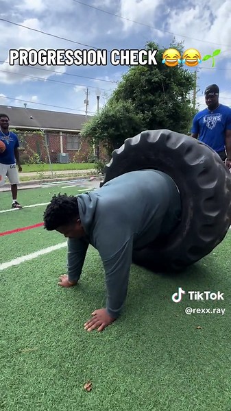 Progression check @Dtm_Deion 😤🌱 #WEBLOOMERZ #REXXRAY #DTMDEION #BLOOMERPROGRESSIONCHECK #IMGETTINGSKINNY