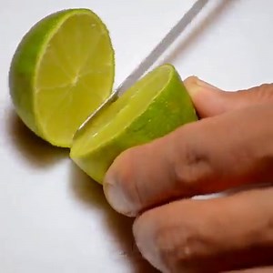 10K views · 18 reactions | It's stinking hot and you want something a little special for after 5 drinks - this Frozen Margarita is a must. Just like a cooling slushy for the grown ups! FULL RECIPE: https://www.stayathomemum.com.au/recipes/how-to-make-frozen-margaritas/ | Stay at Home Mum | Facebook