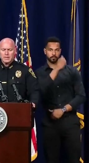 👉 Police Chief didn't expect THIS Sign Language... 😂📉