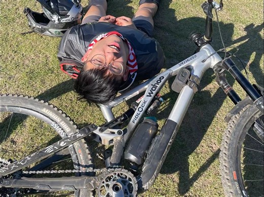 GDL山地速降富龙站训练日 FIDLOCK展位火爆