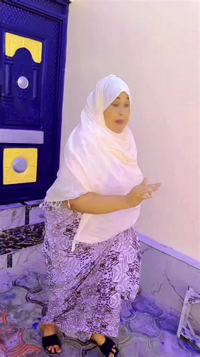 فيديوهات أنشأها Qalbi Qaali 1 👸🏻❤️🇸🇴 (@qalbiqaali18) باستخدام original sound - Amish Baby