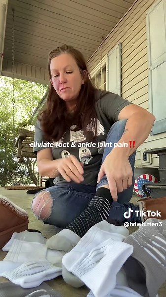 Ankle Compression Socks for Foot Pain Relief