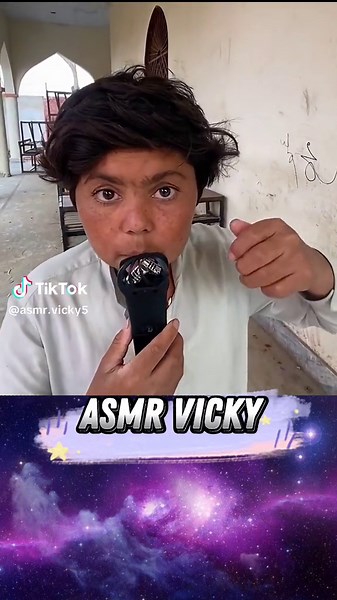 ASMR Sounds in College: Fast & Aggressive Triggers | Vicky Rambut