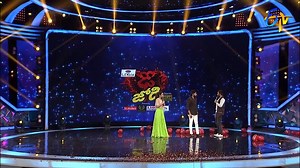 #Dhee: భాను, నాగరాజుతో ఏమన్నాడంటే...? Rashmi Gautam Pradeep Machiraju Sudigali Sudheer Watch the Latest Episode of Dhee 14 Dancing Icon Show on ETV Win App @ https://www.etvwin.com/shows/dhee/seasons/d14-dancing-icon Install ETV Win App @ https://f66tr.app.goo.gl/apps #Dhee #dhee14dancingicon #DheekingvsQueen #PradeepMachiraju #Hyperaadi #Priyamani #Poorna #janimaster #RashmiGautam #SudigaliSudheer #instrareels #Deepikapilli #Ganeshmaster #telugu #teluguvideos #judges #dheejudges #dhee10 #etv #e