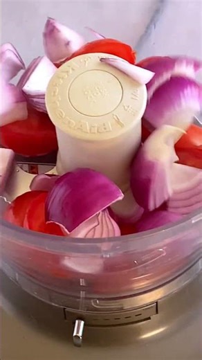 Fresh Homemade Salsa (Easy!)