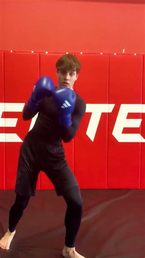 Most Powerful Boxing Combo? L-Step Pivot Hook #martialarts