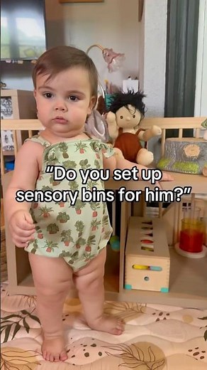 The best sensory bin for your baby costs $0. #baby #nature #sensoryplay