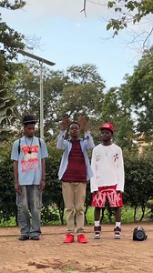 190K views · 2.4K reactions | Dance Tutorial ✅ #legwork #amapiano #tutorial #dancechallenge | TheblinZ | Facebook