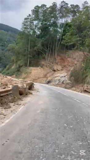 #nature #Travel Hemmathagama To Gampola Road