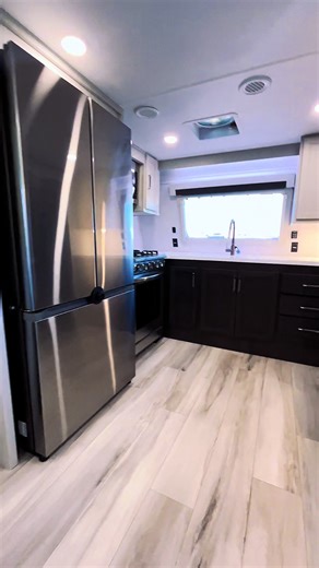 Keystone RV Alpine 3820FK Front Kitchen Features