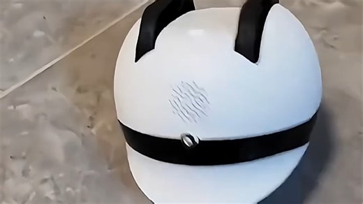 EBO机器人：语音清晰、连接简便、行动灵活