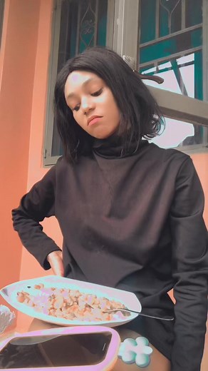 Hezo the Boss Queen at the Airport