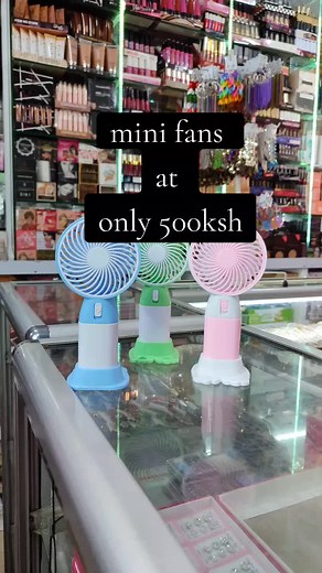 mini fans available at only 500 ksh.#rings #trending #beauty #kalundakalunda #kalundatheplug #celinesuniverse #dubois #duboishaul #kamukunjihaul #kamukunji #madambabeonabudget #azziad #ajibgathoni #morgyadrian #haul #fans @Kalunda The Plug
