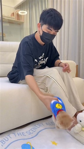 Look at his angry face hihi #cosplay #meow