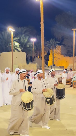 ‏#فرقة_أبناء_المزاريع_الحربيه #رزفة_حربية #صقر_المزروعي