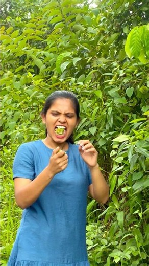 99% Eating hairy fruit 🤯💥🍒 #Shorts #Fyp#TrendingUSA #FruitMukbang #viral