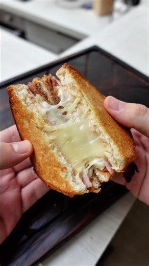 Croque McDo Raclette style! 🤤🧀 #croquemcdo #easyrecipe #quickrecipe #croquemonsieur