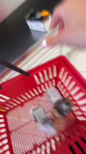 123K views · 3.4K reactions | Hawaii 7-11 | Raìna | Facebook