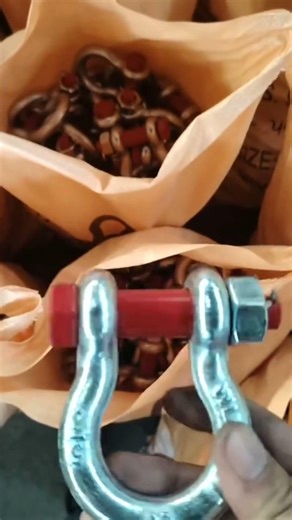 Random inspection of shackle production workshop