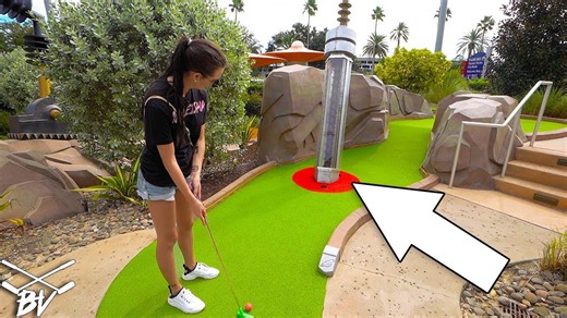 Crazy alien mini golf at Universal Studios