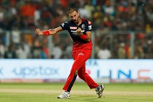 "Who was he bowling to?" - Mohammad Kaif lauds Harshal Patel's match-winning spell for RCB vs LSG in IPL 2022 Eliminator