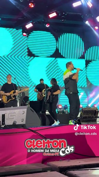 BUMBUM GRANADA: A Festive Brazilian Hit