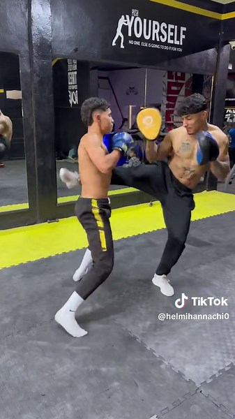 Vidéos de 🤜🏻Helmi Hannechi🤛🏻🥊🇹🇳 (@helmihannachi0) avec son original - Islem Mk