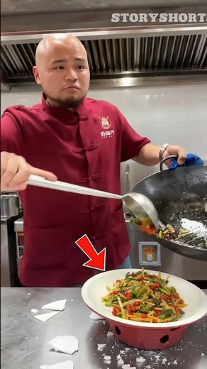 Angry Chef Destroyed the Kitchen Last Night#viralvideo