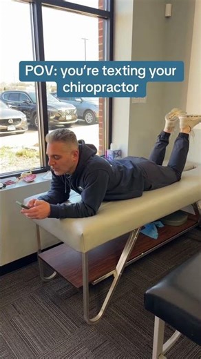 Our chiros always have their patients' backs...literally and figuratively 💙